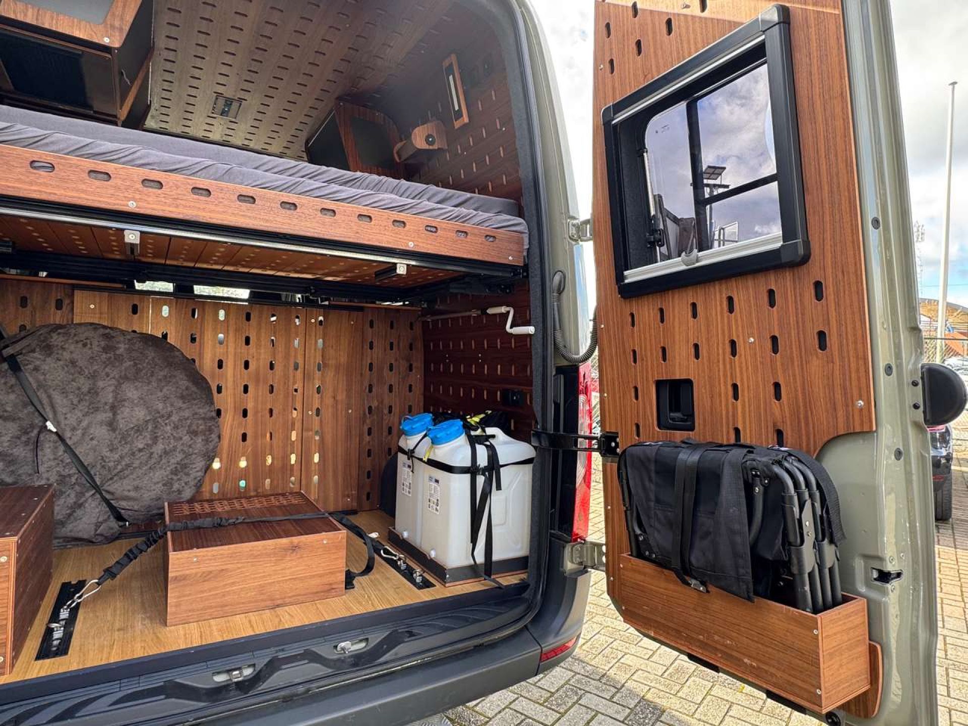 Monkey Van 4x4 (in opdracht van een klant)