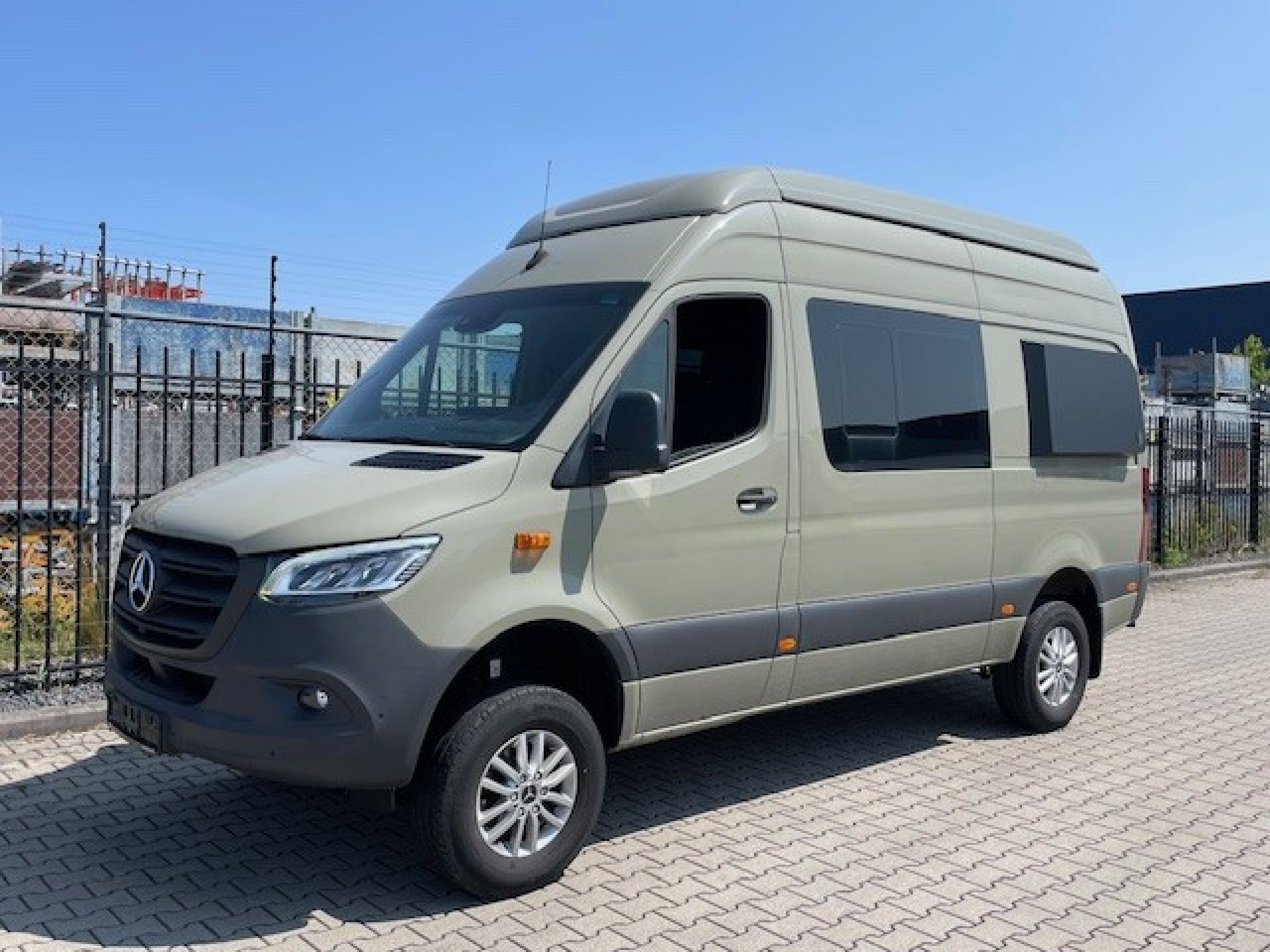 Sprinter 4x4 by Campany 3,5t / 5 persons