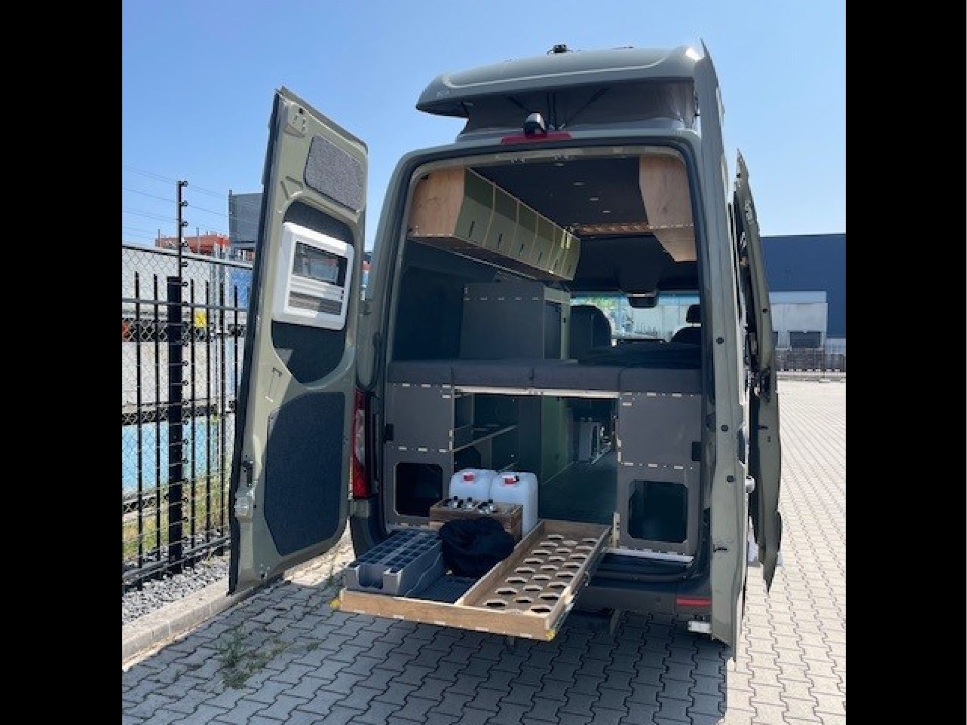 Sprinter 4x4 by Campany 3,5t / 5 persons
